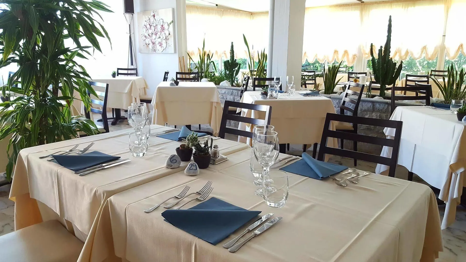 Hotel Tiffany Marina di Massa 3*,  Italia